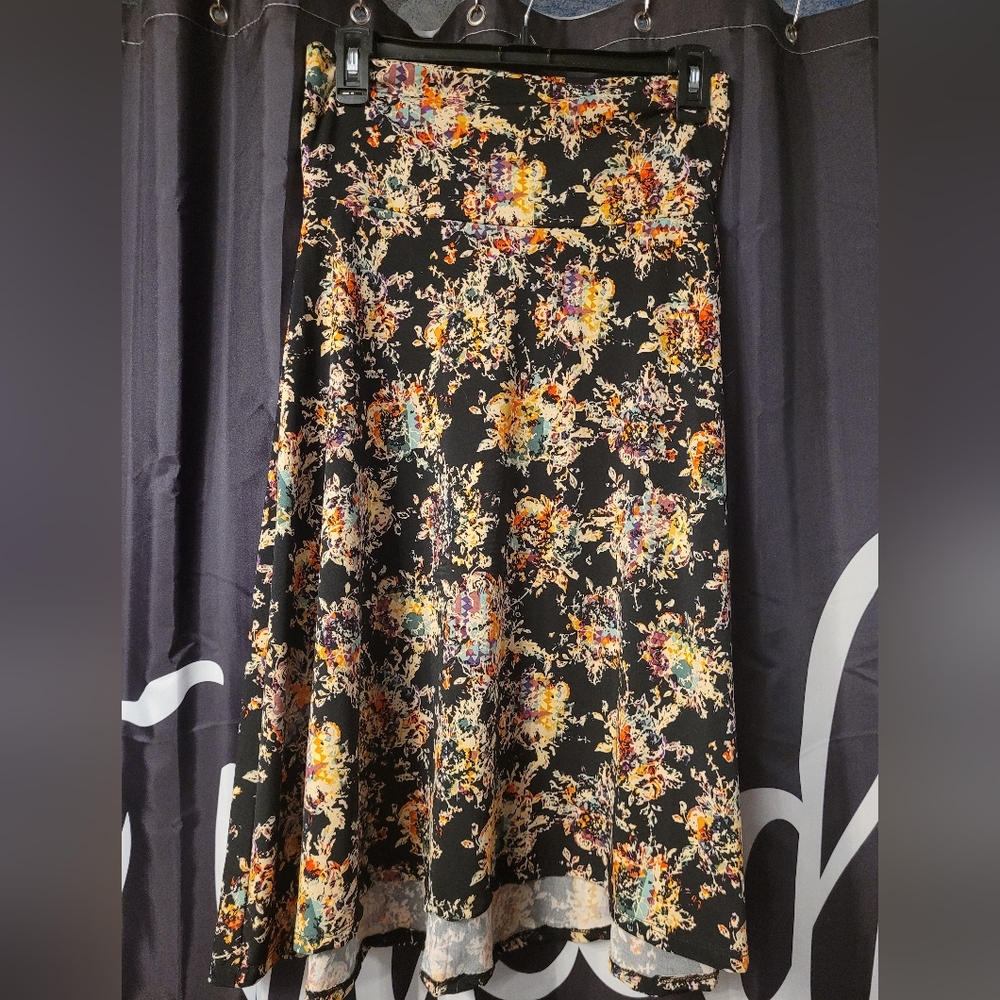 Lularoe skirt